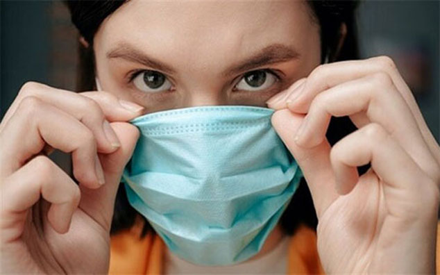 عوارض پوستی استفاده از ماسک و 4 راه حل کاربردی