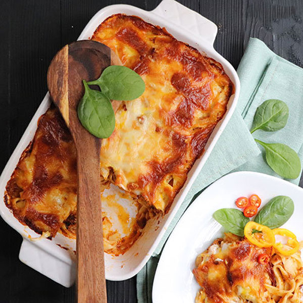 پاستا قالبی با سس بلونیز