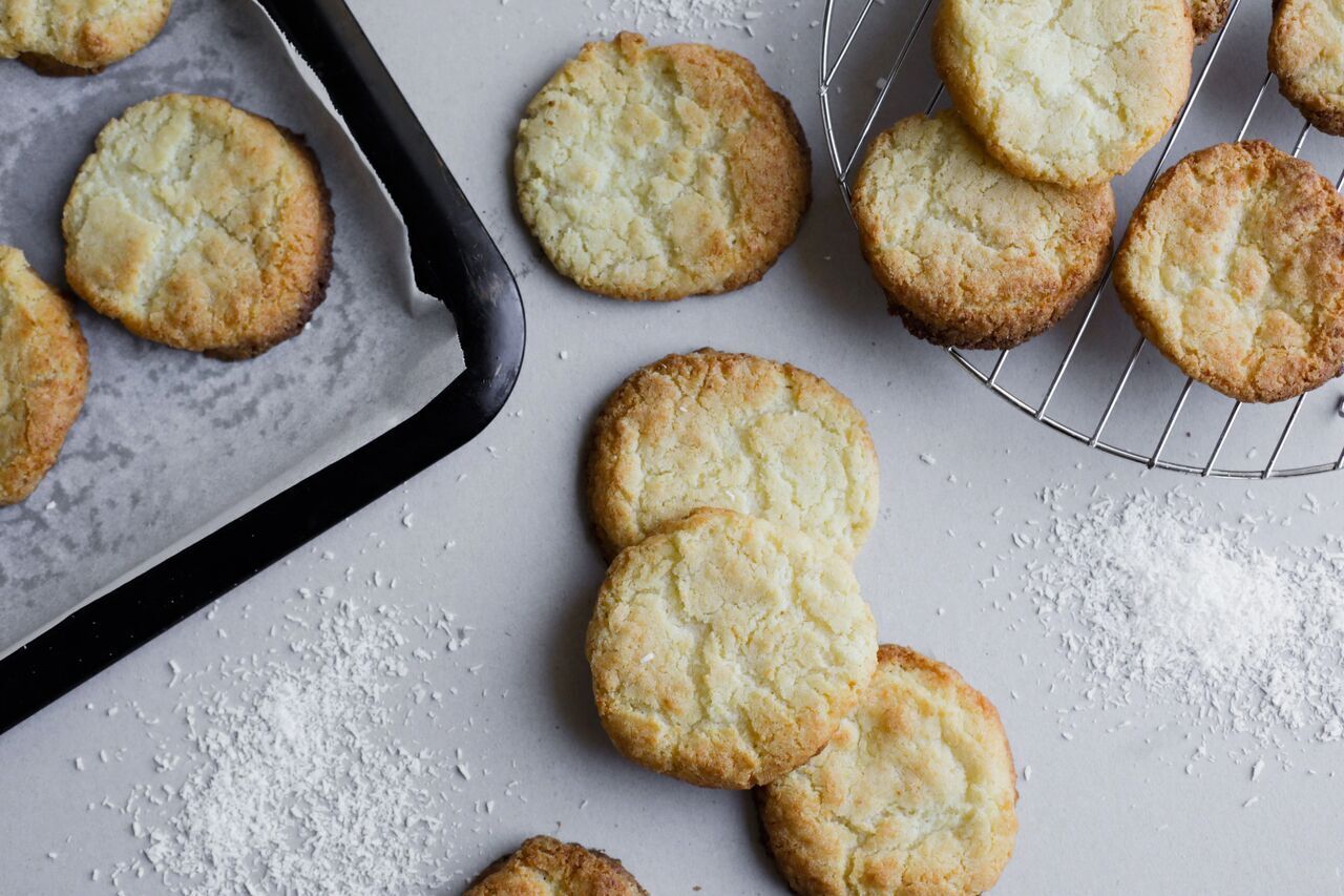 طرز تهیه شیرینی نارگیلی