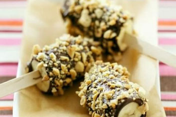 پنکیک موز و شکلات چوبی