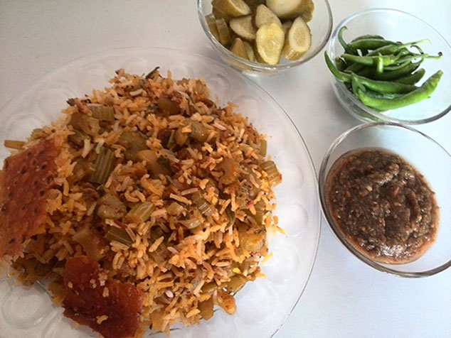 طرز تهیه کرفس‌ پلو