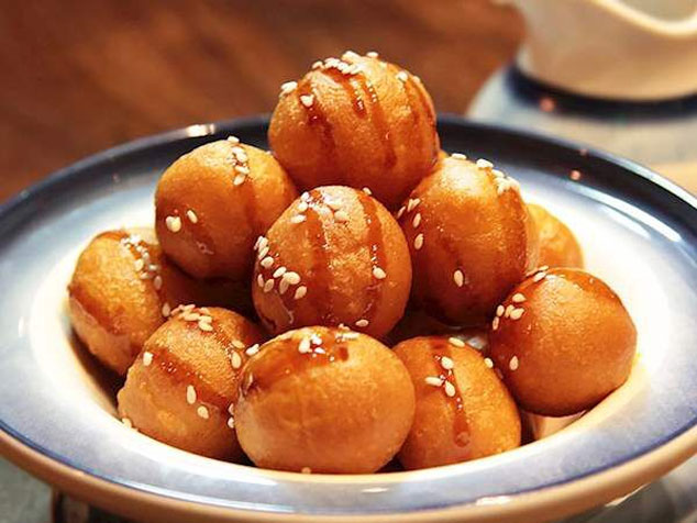 طرز تهیه لگیمات؛ دسر خوشمزه بوشهری