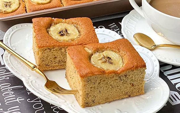 کیک موز و گردو