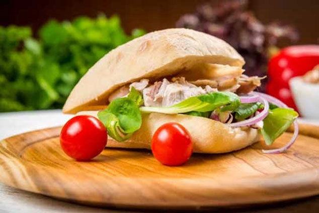 ساندویچ فیله مرغ