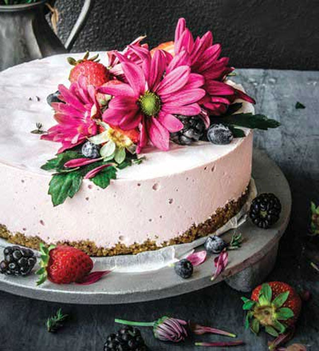 بستنی توت فرنگی