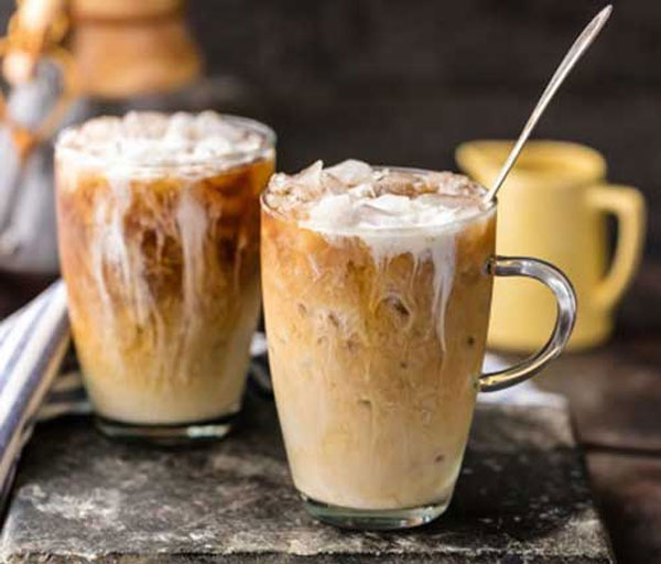 طرز تهیه آیس لاته با بستنی