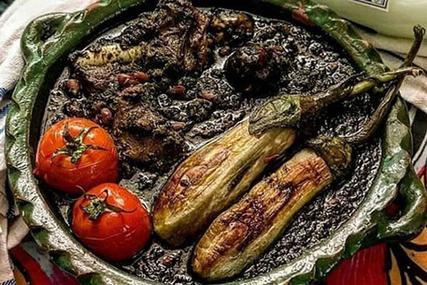 طرز تهیه قورمه سبزی گیلانی
