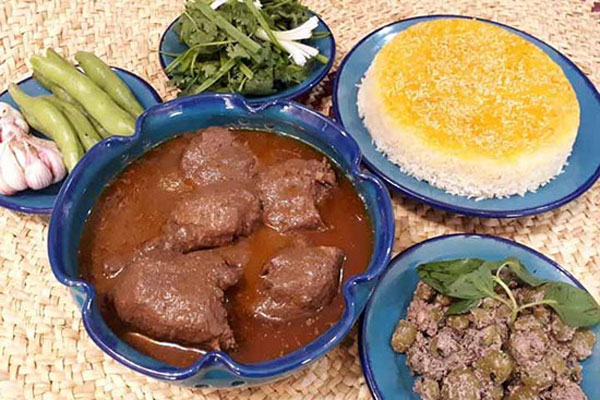 معروف‌ترین غذا‌های گوشتی رشت؛ فسنجان رشتی، پلوکباب...