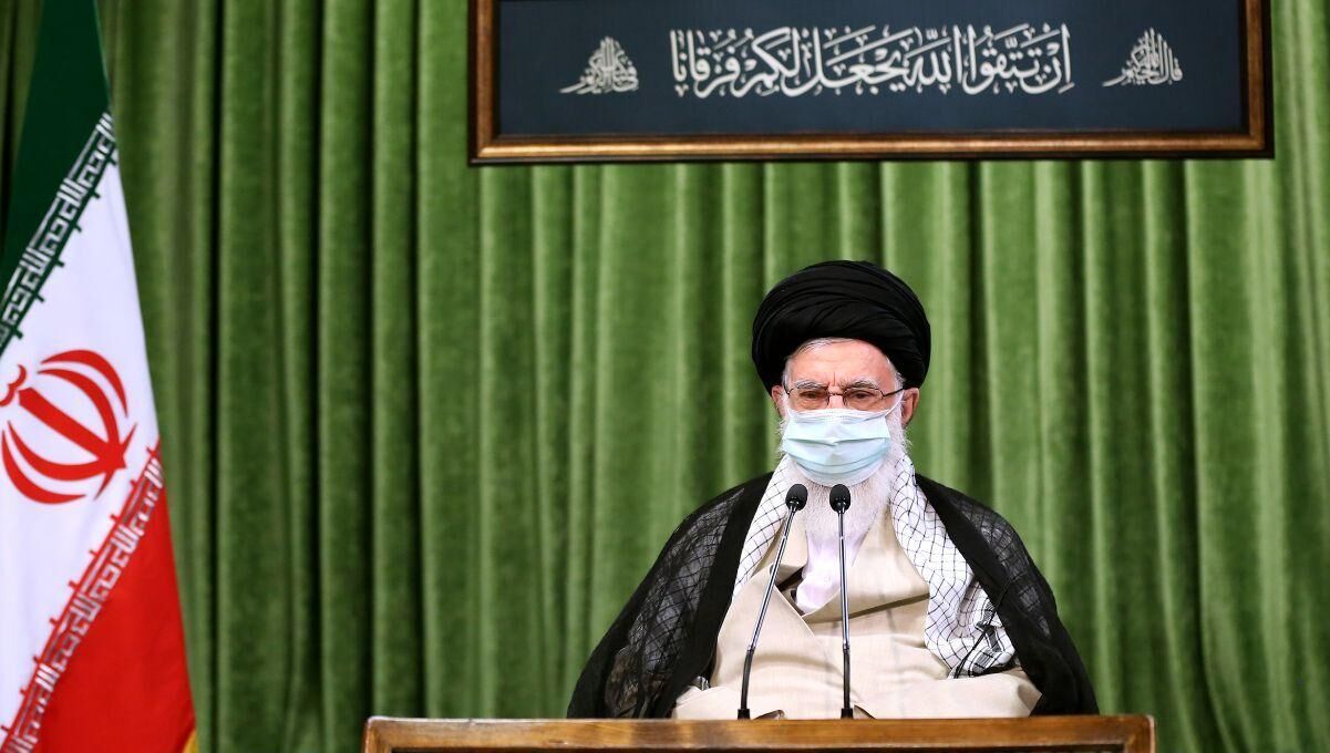 ارتباط تصویری نمایندگان یازدهمین دوره مجلس شورای اسلامی با رهبر انقلاب