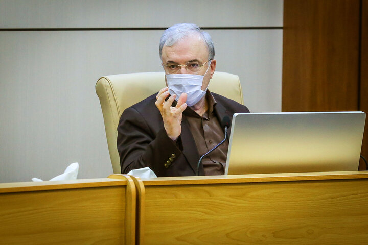 وزیر بهداشت: در تولید واکسن کرونا از دنیا عقب نیستیم