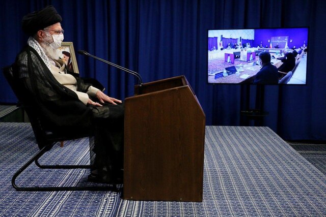 رهبر انقلاب: امارات متحده عربی به دنیای اسلام خیانت کرد