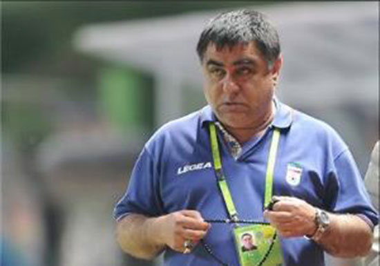 پیشکسوت فوتبال ایران در بخش مراقبت های ویژه