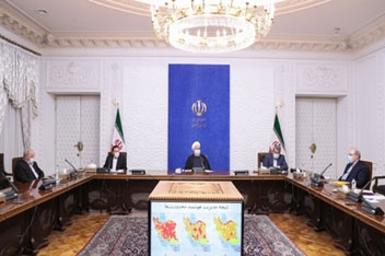 برای ساخت واکسن ایرانی و تهیه آن از خارج از کشور، تلاش می کنیم