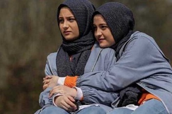 «بهتاش» و «بهبود» پایتخت به حذف سارا و نیکا اعتراض کردند