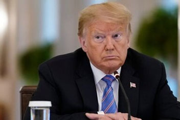 ترامپ بالاخره این لایحه جنجالی را امضاء کرد