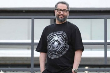 حضور هواداران پرسپولیس بر سرمزار میناوند + عکس