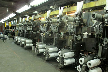 کارخانه های  شرکت پلی اکریل را تحویل هیات مدیره منتخب مجمع عمومی شرکت بدهید