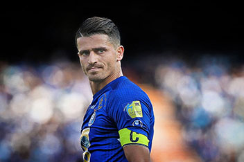 شایعه در اردوی استقلال / وریا پیشنهاد خارجی دارد؟