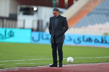 فکری از سرمربیگری استقلال استعفا داد