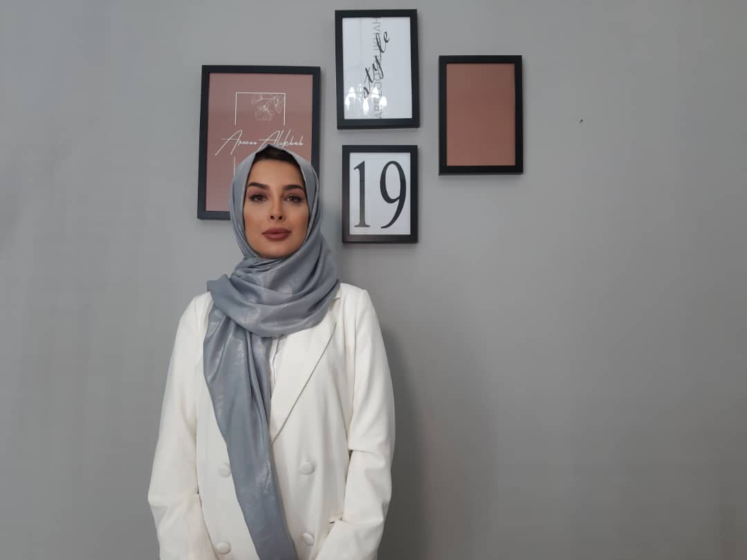 اشتغال زایی برای خانواده‌های زندانیان توسط بانوی نمونه عرصه طراحی