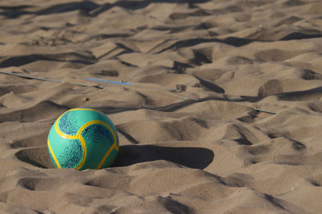 اعتراض فدراسیون فوتبال به نحوه انتخاب تیم‌ها برای جام جهانی فوتبال ساحلی روسیه