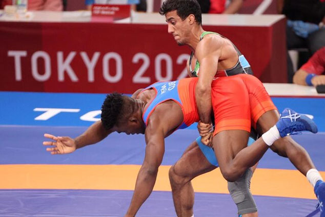 کشتی فرنگی المپیک / شروع پرقدرت گرایی و ساروی