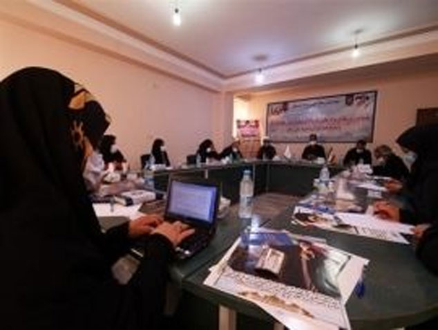 دیدار نماینده ستاد امر به معروف و نهی از منکر کشور با مدافعان سلامت شهر کرمان