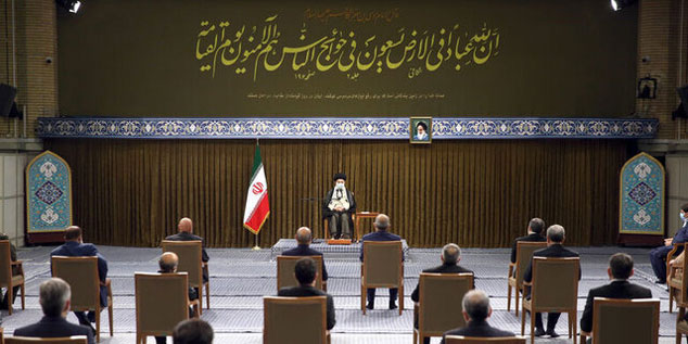 رهبر انقلاب اسلامی: اعتماد مردم بزرگترین سرمایه دولت است