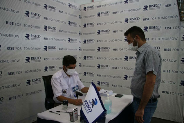 پایان مرحله اول واکسیناسیون بزرگترین شهرک غیردولتی صنعتی کشور در مجتمع صنعتی رایزکو با همکاری دانشگاه علوم پزشکی ایران