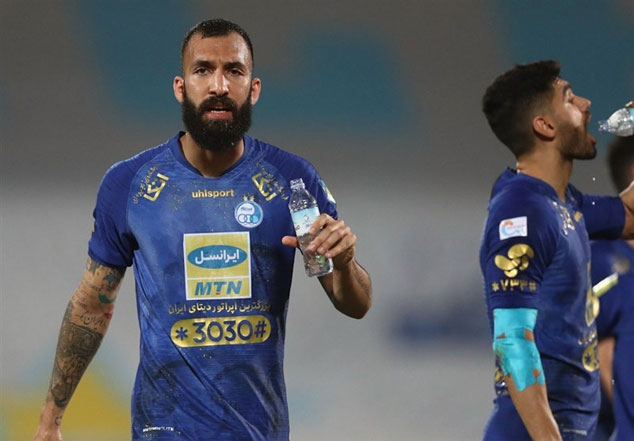 درخواست عجیب هواداران استقلال از روزبه چشمی چیست؟