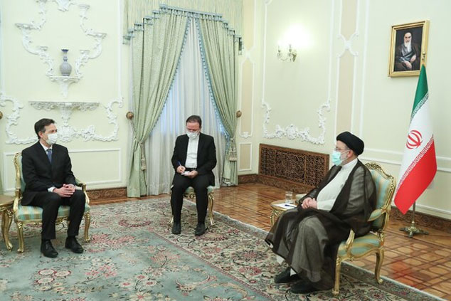 رئیس جمهور در دیدار سفیر جدید سوئیس گفت: سوئیس نقش خود را در برابر سیاست‌های یکجانبه‌گرایانه آمریکا حفظ کند