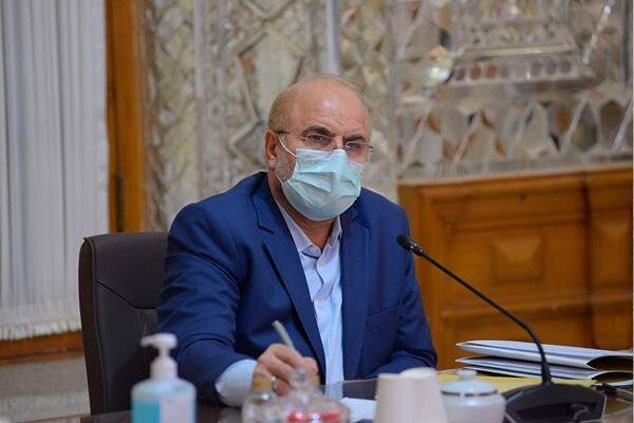 قالیباف: مشکلات اقتصادی مردم را از مطالعه و کتاب خواندن دور کرده است