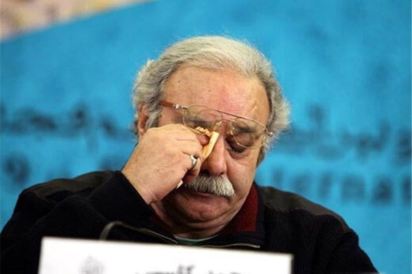 هنرمند پیشکسوت در آی‌سی‌یو بستری شد