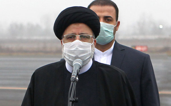 آیت الله رییسی: گیلان ظرفیت حل بسیاری از مشکلات استانی و ملی را دارد