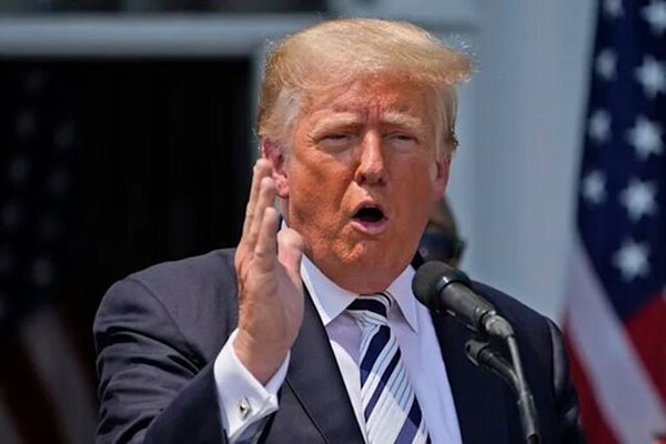 ترامپ: احتمال جنگ جهانی سوم وجود دارد؛ نفت داریم اما از ایران می‌خریم!