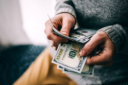 هجوم معامله‌گران رمز ارزی به بازار دلار