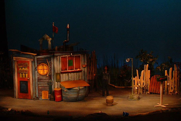 انتخاب طراحان صحنه و لباس سال تئاتر ایران