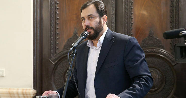 چاپ و انتشار دو جلد کتاب توسط ابراهیم صنوبر مدیرعامل موسسه بین المللی سفیران صلح