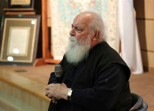 هوشنگ ابتهاج در بیمارستان بستری شد