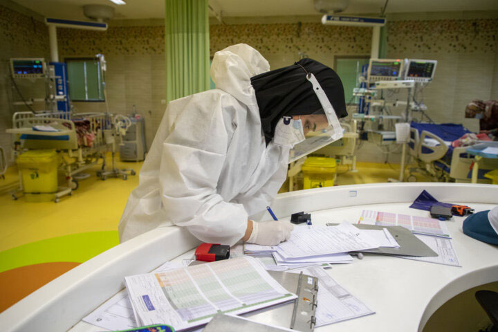 زنگ خطر خیز کرونا / واکسن نزده‌ها مانند بمب ساعتی عمل می‌کنند