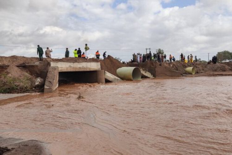 افزایش فوتی‌های سیل در فارس به ٢١ نفر/تلاش برای جست و جوی ٢ مفقودی