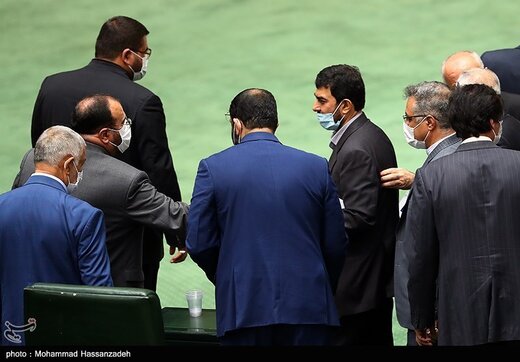 بهارستانی‌ها چقدر دستمزد می‌گیرند؟