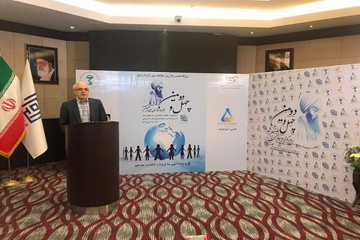 ۱۳ هزار داروخانه کشور درگیر کرونا هستند/ فوت ۸ داروساز