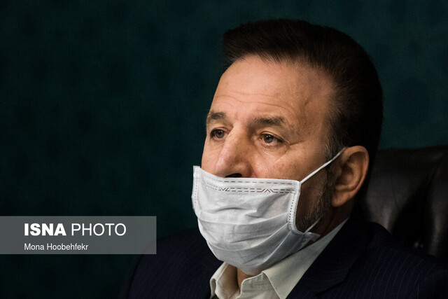 واعظی: دستگاه‌های مختلف خدمات خود را در بستر اینترنت ارائه کنند