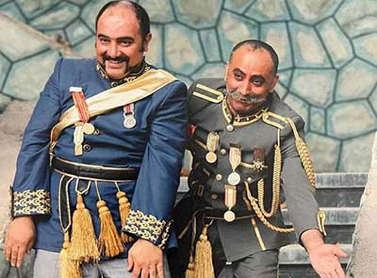 برزو ارجمند در سالروز تولد عارف لرستانی، عکسی از او در قهوه تلخ منتشر کرد