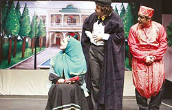 مضحکه‌ای که ما به راه انداختیم