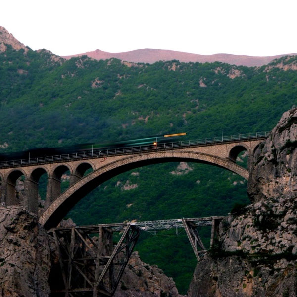 پل ورسک و سه خط طلا