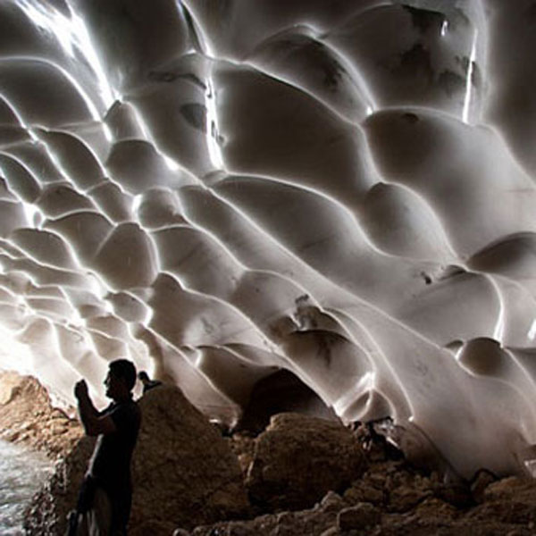 غار یخی چما