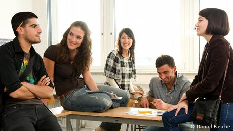 آموزش آلمانی Chapter 21 - I was in Essen) Deutsche Welle)