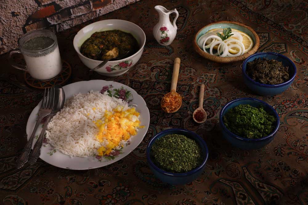 طرز تهیه قورمه سبزی با سبزی خشک کاملاً تجربی و امتحان شده!